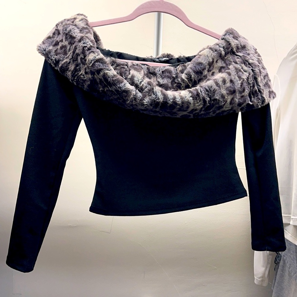 Fashion Nova Never Worn Soft Fur Crop Top